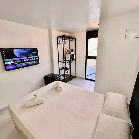 Apartment Mt Boutique Y - Adults Only -