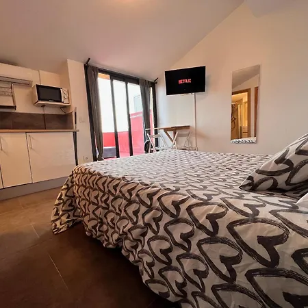 Mt Boutique Y - Adults Only - Apartment Mataro